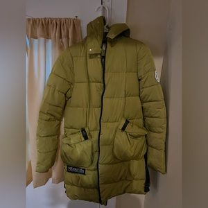 Warm Yellowish-Greenish Women’s Long Puffer